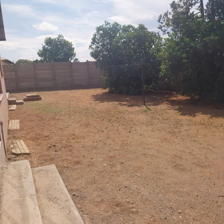 5 Bedroom Property for Sale in Diamant Park Northern Cape